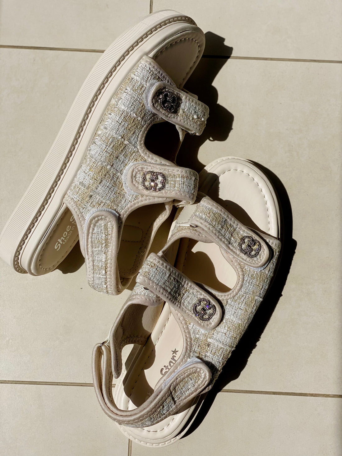 Sandale motif Chanel